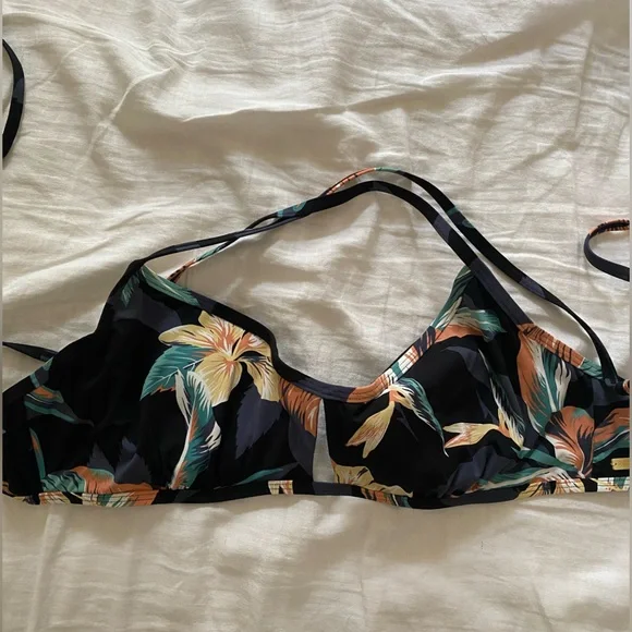 Roxy bikini - Picture 4 of 6